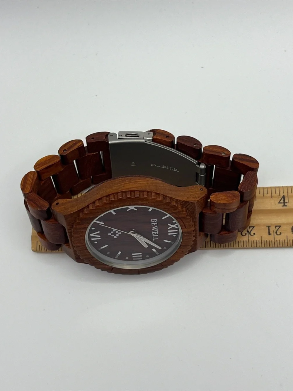 Bewell wooden wristwatch